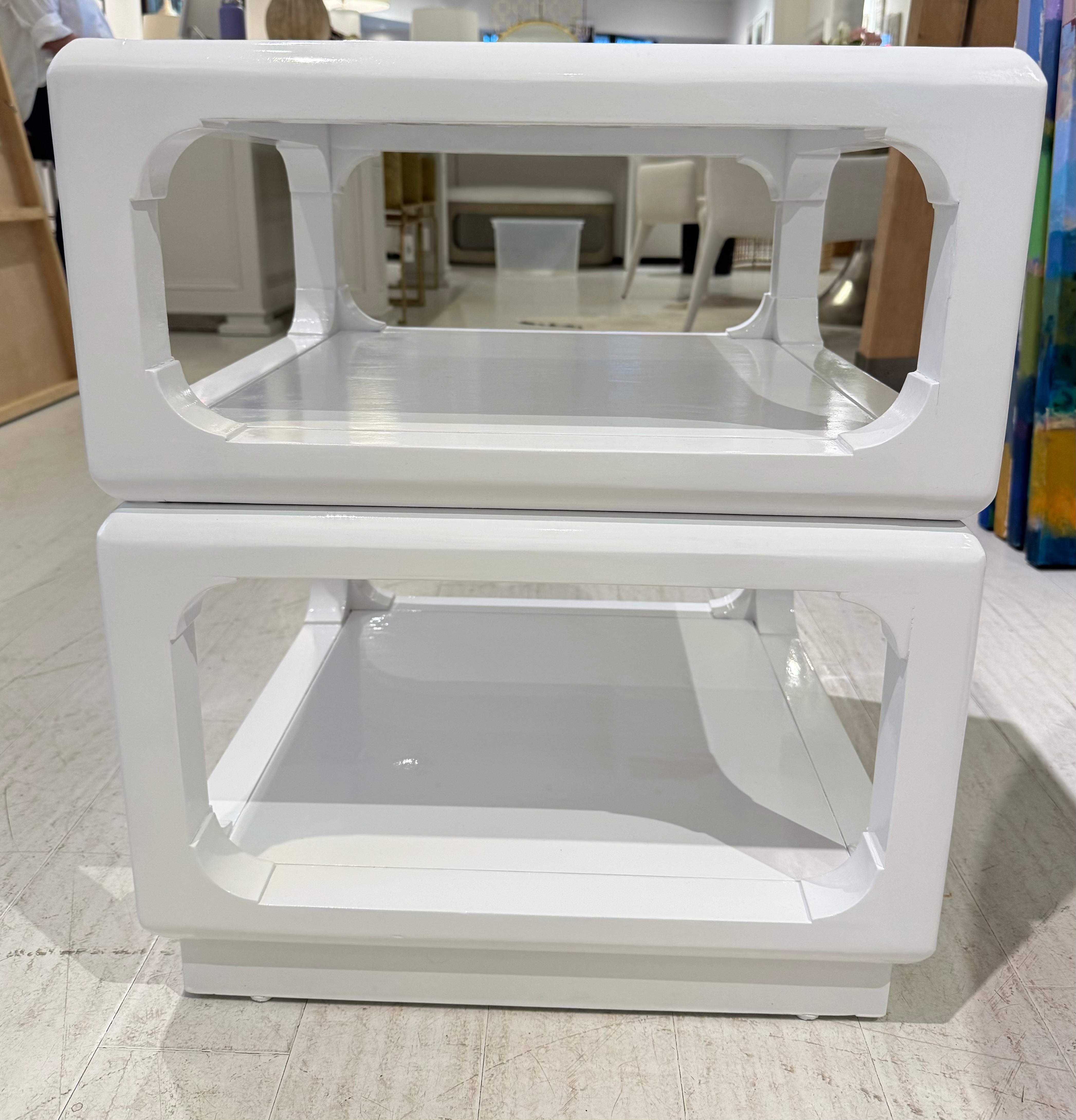 White Lacquered Cube Side Table