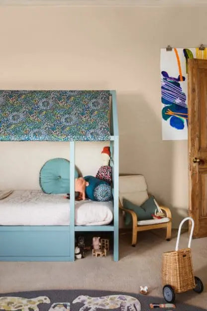 ARCHIVE COLLECTION: ARCHIVE NO. 227