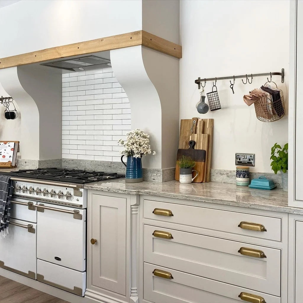 CORNFORTH WHITE NO. 228