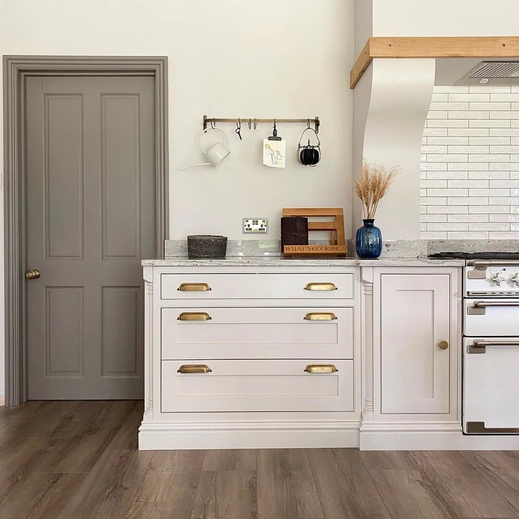 CORNFORTH WHITE NO. 228