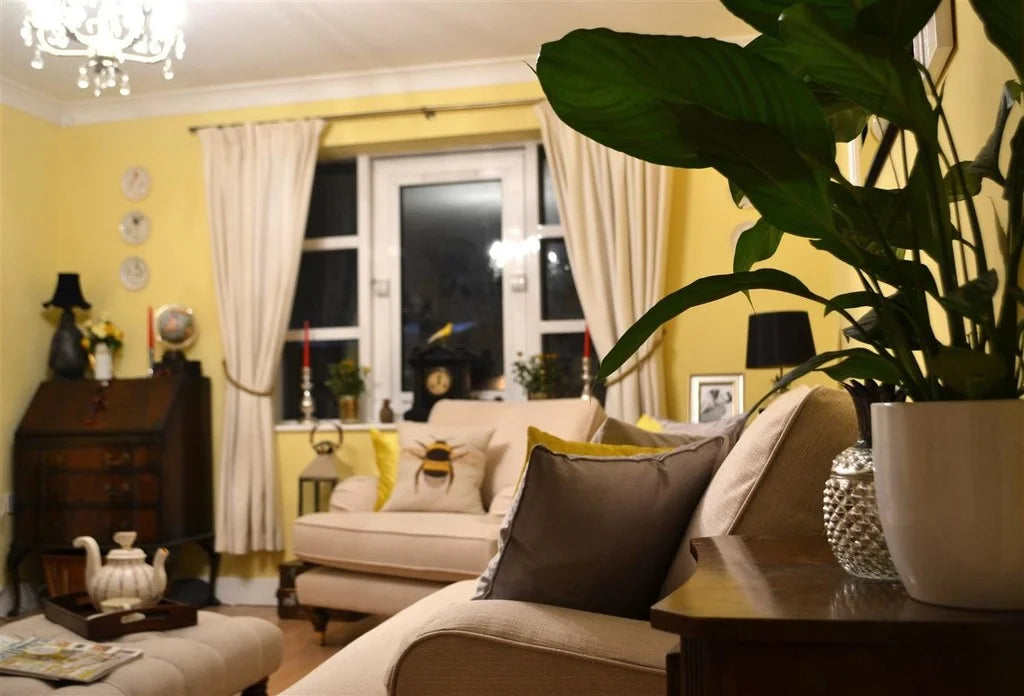 DAYROOM YELLOW NO. 233