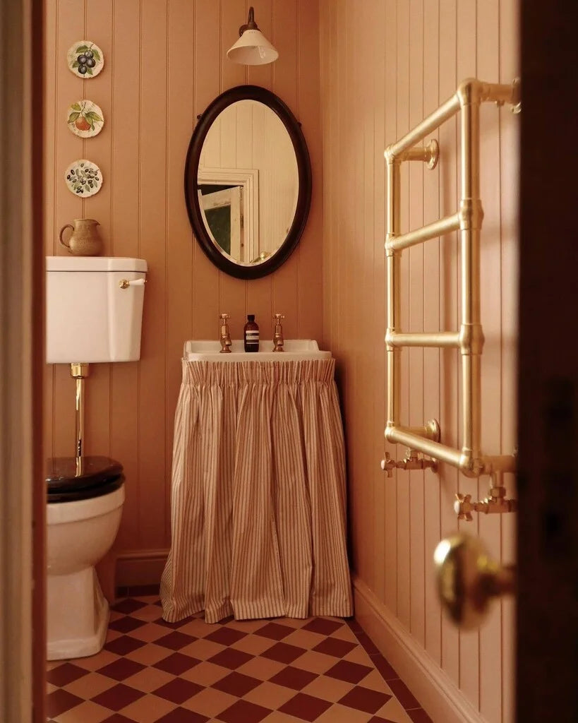 ARCHIVE COLLECTION: ENTRANCE HALL PINK NO. 61