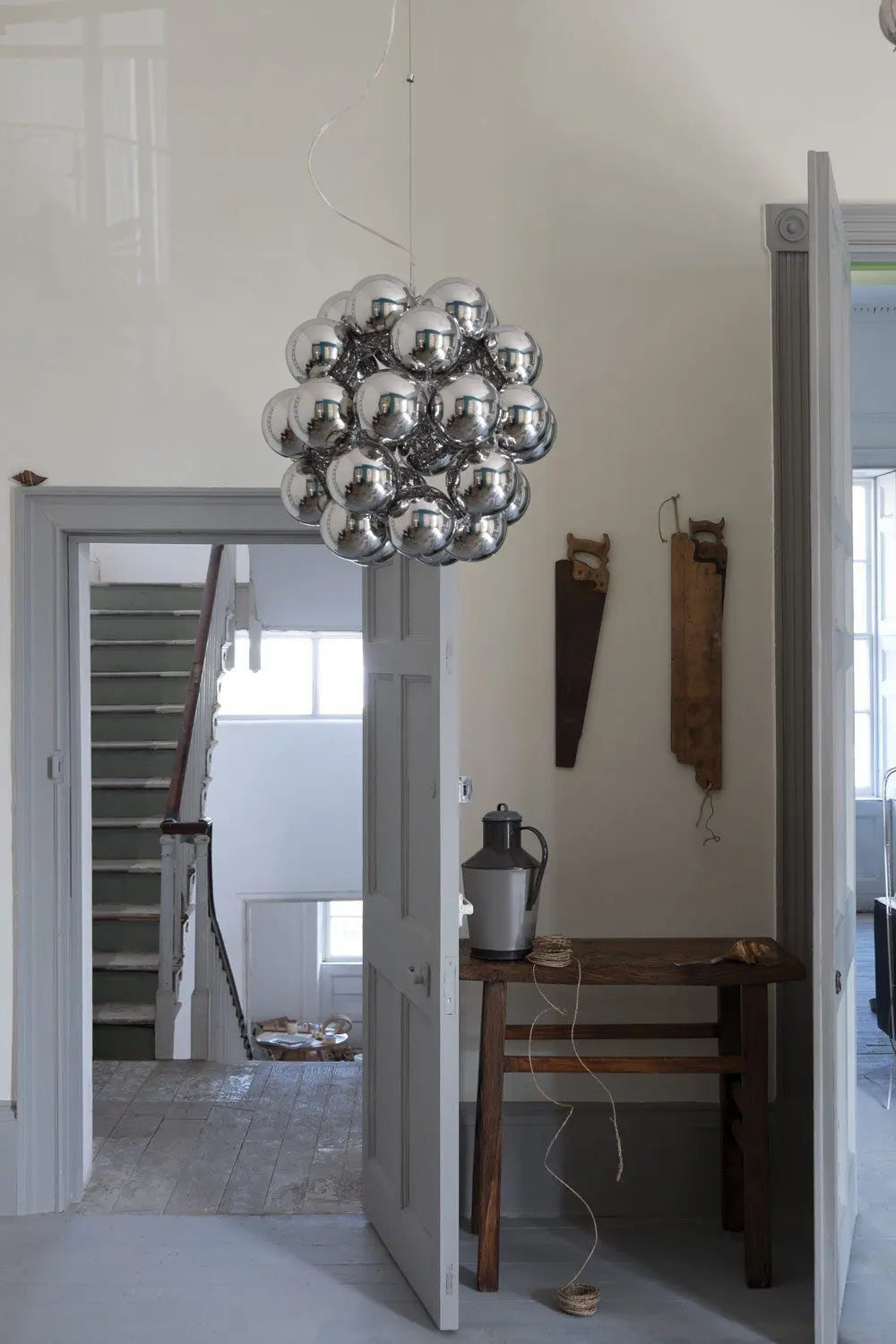 SHADOW WHITE NO. 282