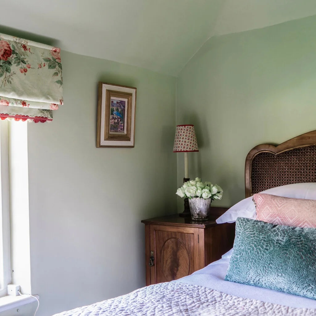 ARCHIVE COLLECTION: VICHYSSOISE NO. 9909